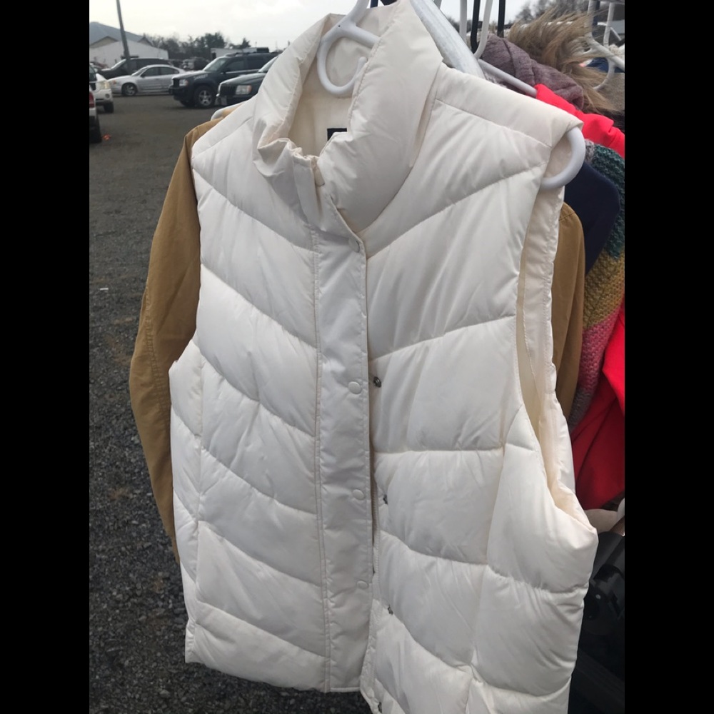 White gap vests